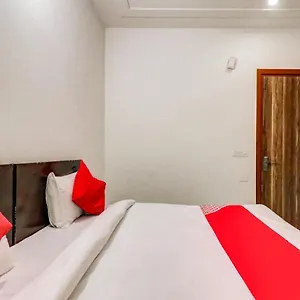 Oyo 71597 The Shivaay Residency Gurgaon